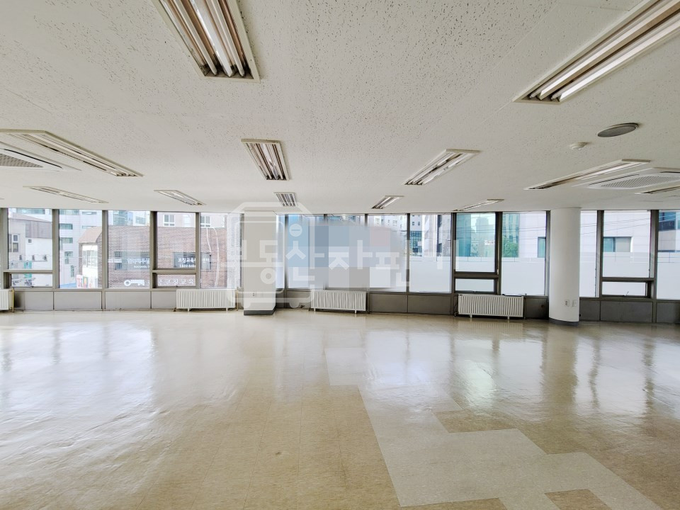서울 서초구 서초동 역세권, 무권리, 양재역 도보2분, 4층 상가 임대 월세 매물번호 25409 사진 2