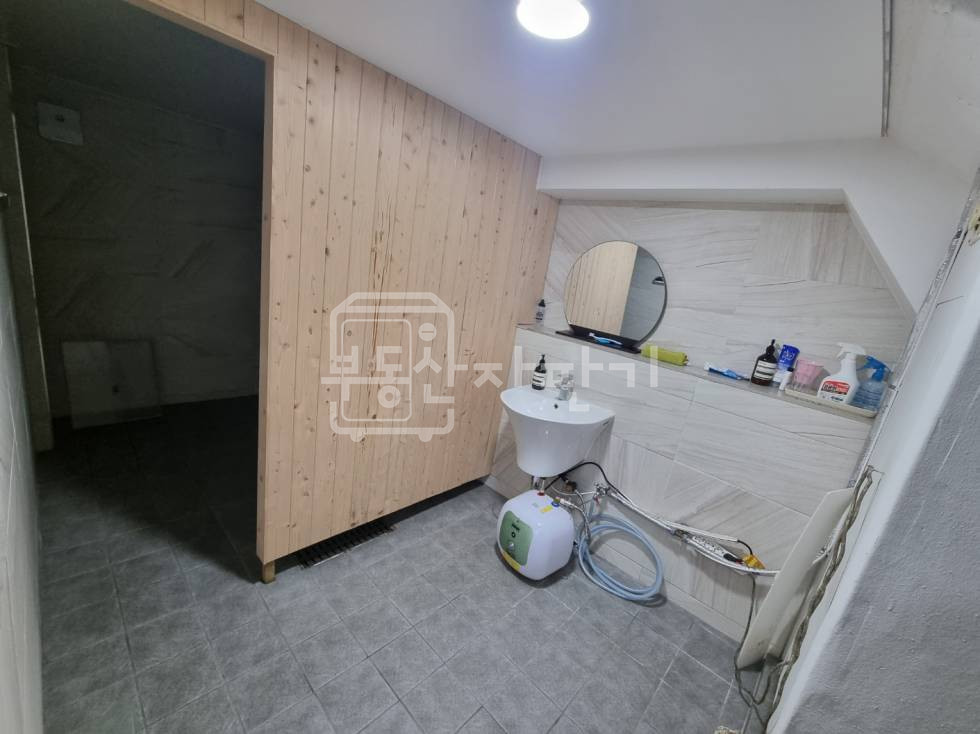 서울 송파구 삼전동 무권리, 석촌고분역 도보 4분, 역세권, 지하1층 임대 월세 매물번호 25621 사진 4