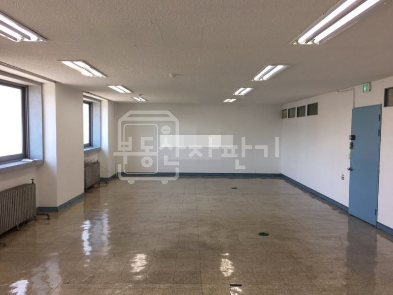 서울 광진구 자양동 무권리, 대로변, 건대입구역 도보5분, 4층 임대 월세 매물번호 25632 사진 1