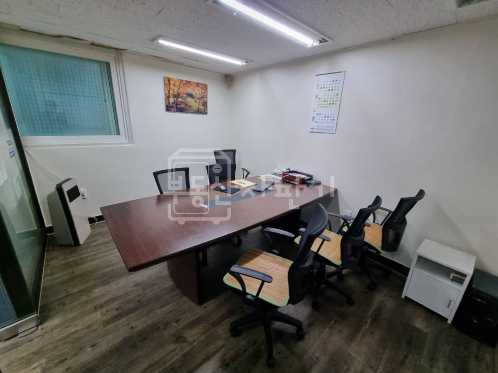 서울 강남구 논현동 무권리, 신논현역 도보 8분, 역세권, 2층 임대 월세 매물번호 25702 사진 4