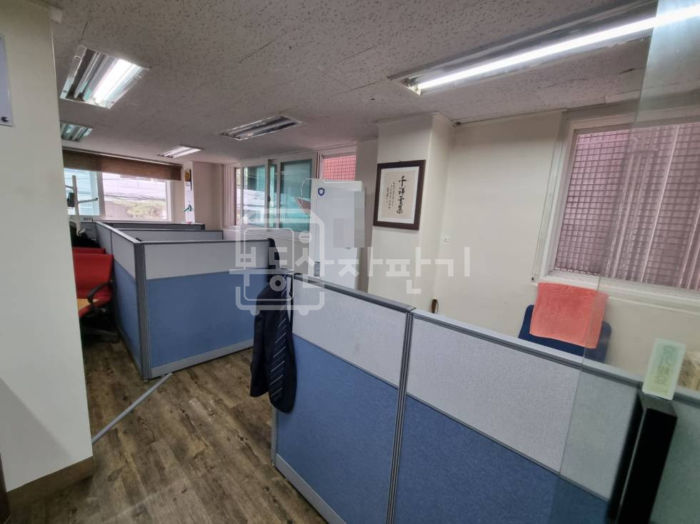 서울 강남구 논현동 무권리, 신논현역 도보 8분, 역세권, 2층 임대 월세 매물번호 25702 사진 5