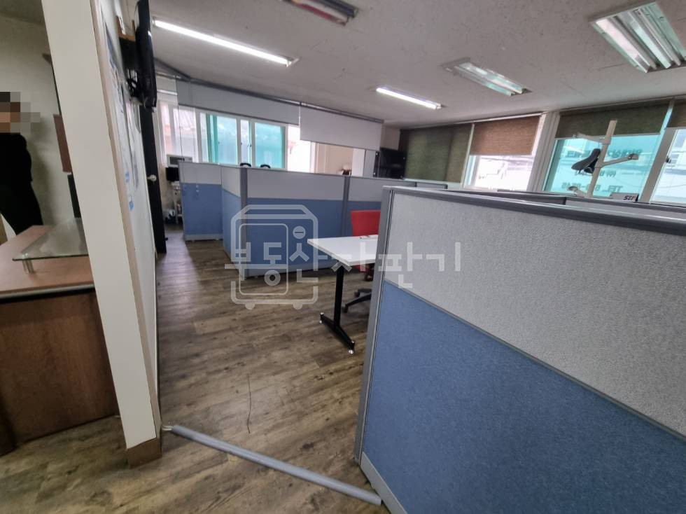 서울 강남구 논현동 무권리, 신논현역 도보 8분, 역세권, 2층 임대 월세 매물번호 25702 사진 6