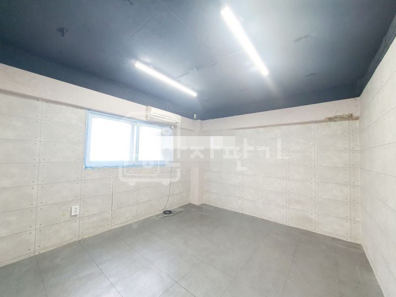 서울 용산구 한남동 무권리, 한남 오거리인근, 5층 임대 월세 매물번호 25744 사진 3