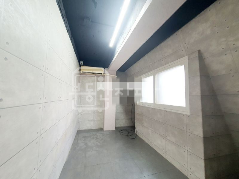 서울 용산구 한남동 무권리, 한남 오거리인근, 5층 임대 월세 매물번호 25744 사진 4