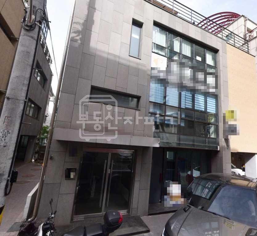 서울 강남구 신사동 압구정역 도보 3분, 초역세권, 4층 임대 월세 매물번호 25907 사진 1
