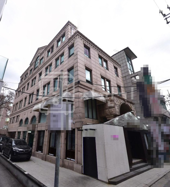 서울 강남구 신사동 압구정로데오역 도보 3분, 초역세권, 1층 임대 월세 매물번호 26039 사진 1