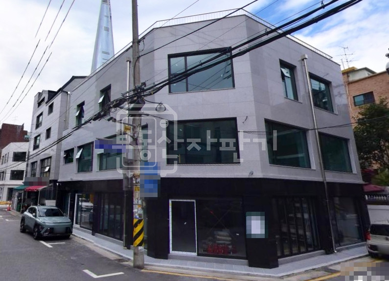 서울 송파구 석촌동 석촌역 5분, 지상2층~지하1층 리모델링건물 통임대 월세 매물번호 26249 사진 1