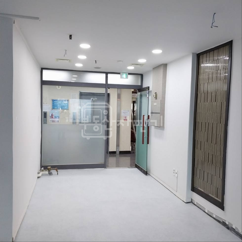 서울 강서구 화곡동 무권리, 까치산역 1분, 초역세권, 6층 임대 월세 매물번호 26130 사진 1