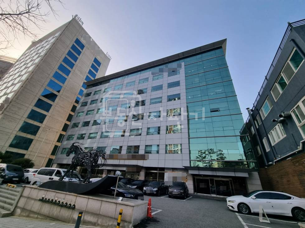 서울 강남구 논현동 무권리, 언주역 도보 6분, 역세권, 4층 임대 월세 매물번호 26296 사진 1