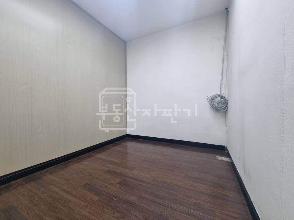 서울 송파구 방이동 무권리, 한성백제역 도보 5분, 역세권, 4층 임대 월세 매물번호 26453 사진 3