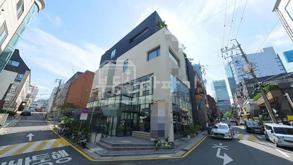서울 강남구 신사동 주차2, 무권리, 신사역 도보7분, 2층 상가 임대 월세 매물번호 26474 사진 1