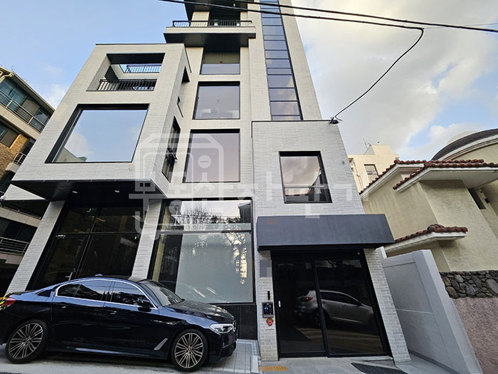 서울 강남구 논현동 무권리, 언주역 5분, 역세권, 2층 임대 월세 매물번호 26303 사진 1