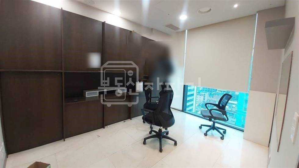 서울 강남구 신사동 무권리, 신사역 1분, 초역세권, 12층~13층 연층임대 월세 매물번호 26553 사진 2