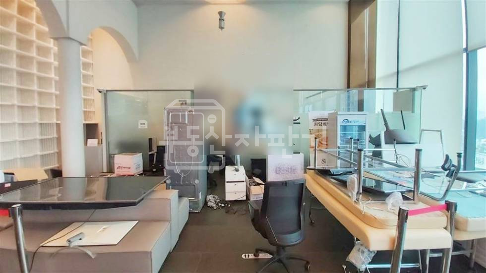 서울 강남구 신사동 무권리, 신사역 1분, 초역세권, 12층~13층 연층임대 월세 매물번호 26553 사진 5
