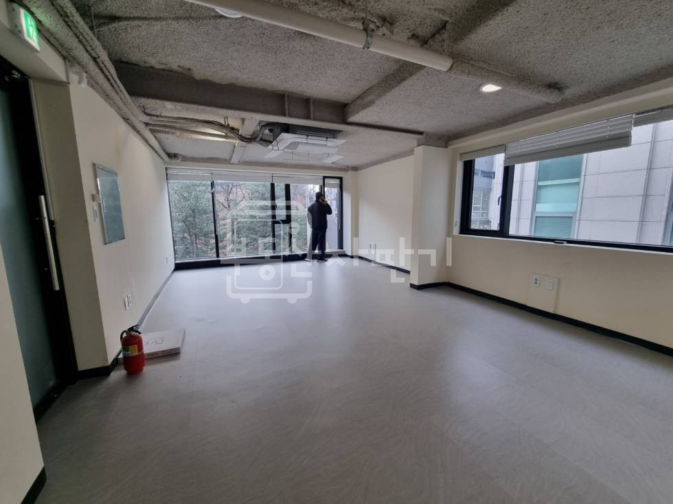 서울 강남구 삼성동 무권리, 삼성중앙역 도보 6분, 역세권, 4층 임대 월세 매물번호 26594 사진 1