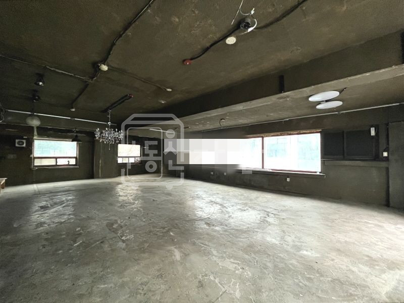 서울 강남구 신사동 무권리, 역세권, 압구정로데오역 도보3분, 3층 임대 월세 매물번호 26743 사진 1