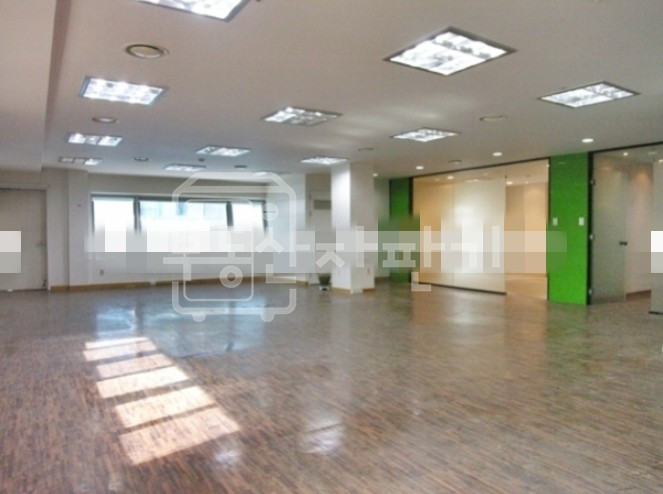 서울 강남구 신사동 무권리, 압구정역 도보6분, 2층 임대 월세 매물번호 26847 사진 1