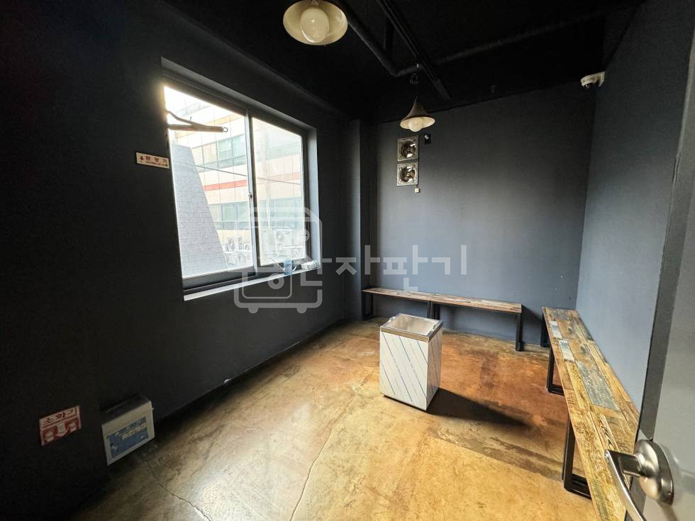 서울 강남구 논현동 논현동 먹자골목, 3층 임대 월세 매물번호 25773 사진 2