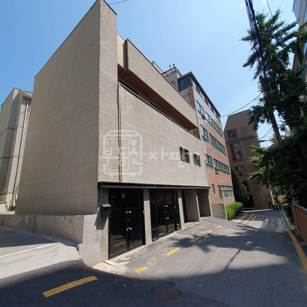 서울 강남구 논현동 선정릉역 6분, 지상3층~지하1층 단독건물 통임대 월세 매물번호 23384 사진 1