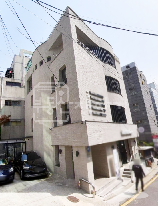 서울 서초구 서초동 교대역 3분 , 지상4층~지하1층 리모델링건물 통임대 월세 매물번호 25308 사진 1