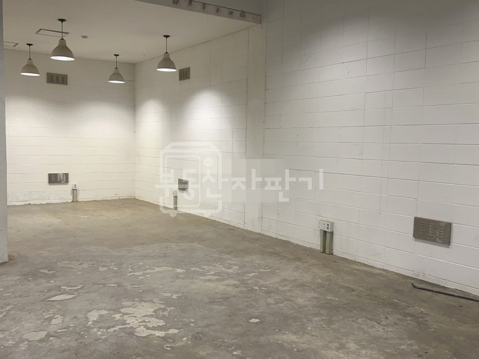 서울 강남구 청담동 무권리, 청담역 도보10분, 지하1층 임대 월세 매물번호 26923 사진 1