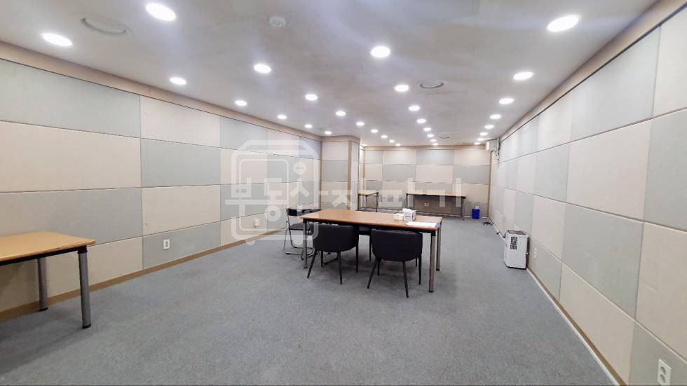 서울 강남구 논현동 논현역 1분, 대로변, 지상3층~지하1층 단독건물 통임대 월세 매물번호 10011 사진 5