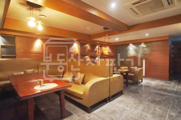 서울 강남구 신사동 무권리, 대로변, 압구정역8분,지하1층 임대 월세 매물번호 20983 사진 3