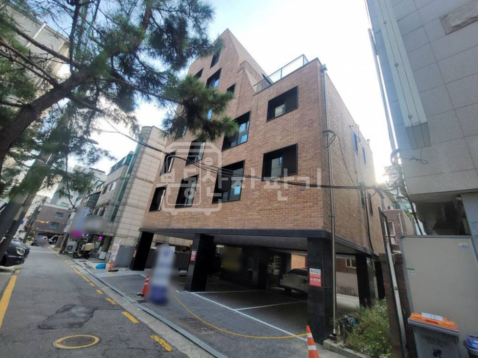 서울 강남구 역삼동 개나리아파트사거리 인근,지상6층~1층 단독건물 통임대 월세 매물번호 26953 사진 1