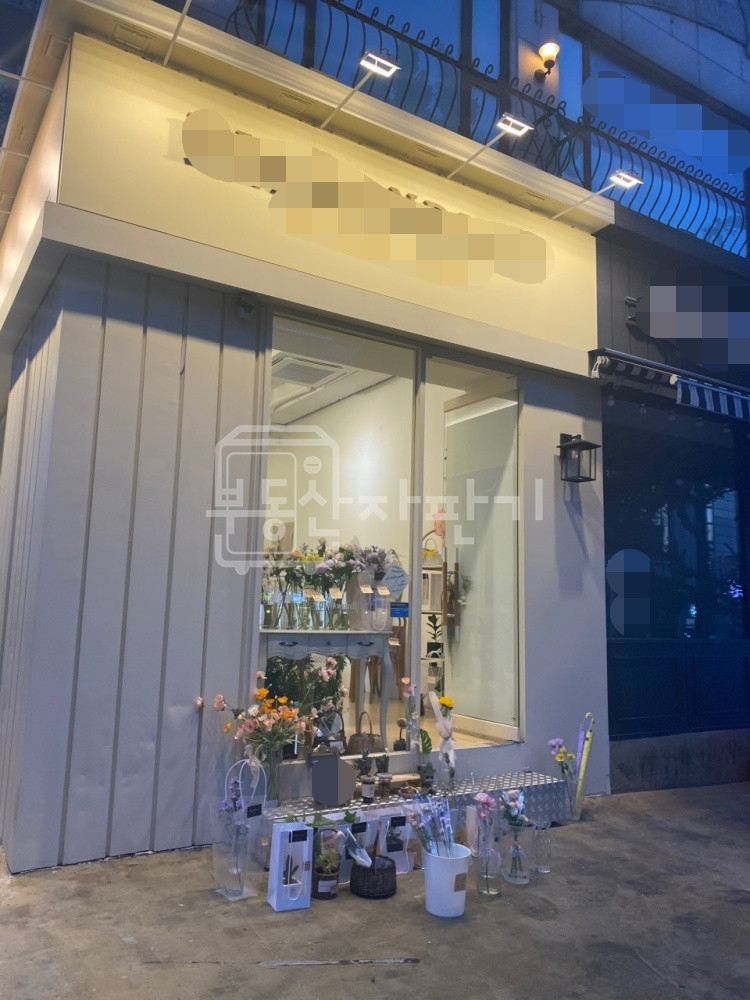 서울 강남구 논현동 강남구청역 2분, 대로변, 1층 임대 월세 매물번호 10151 사진 2