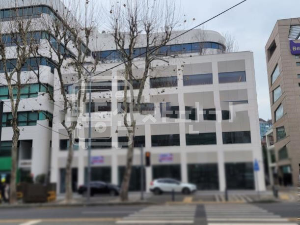서울 강남구 삼성동 봉은사역 5분, 리모델링건물, 지하1층~지상3층 연층 임대 월세 매물번호 27078 사진 1