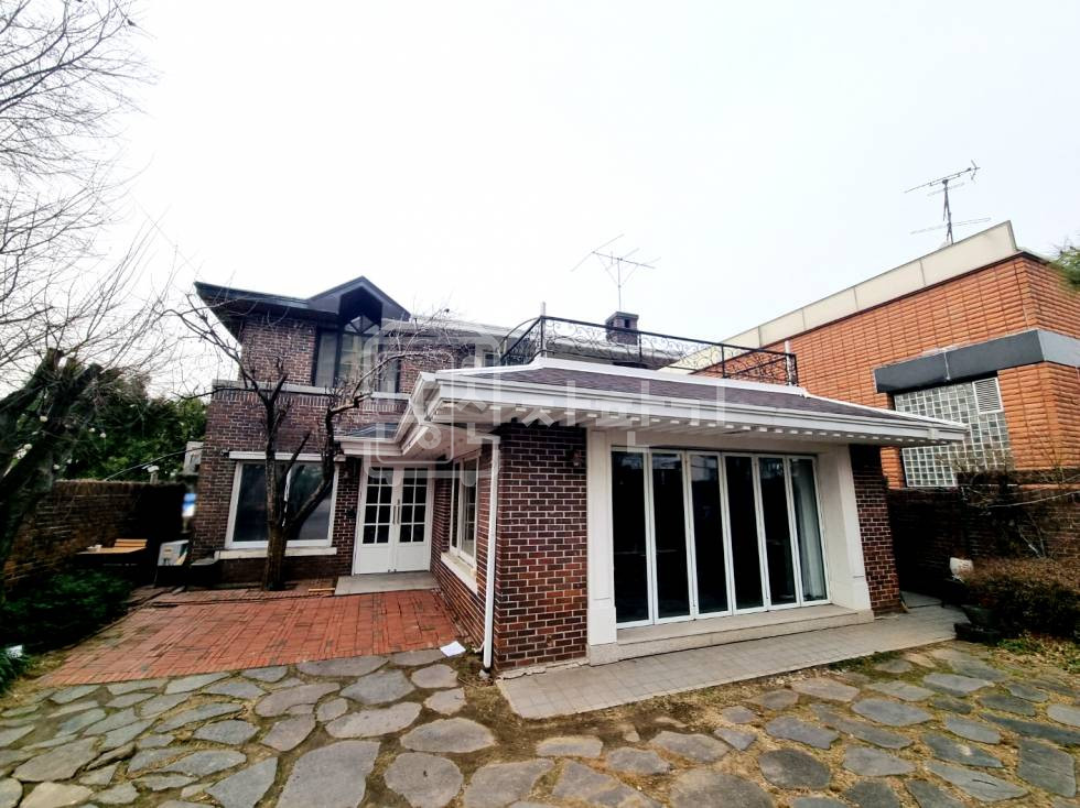 서울 강남구 역삼동 무권리, 신논현역 9분, 역세권, 1층~2층 연층 임대 월세 매물번호 25223 사진 4