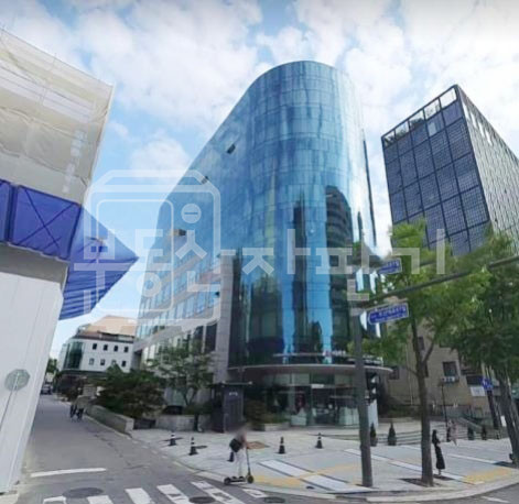 서울 강남구 청담동 청담사거리 대로변, 1층 임대 월세 매물번호 23787 사진 1
