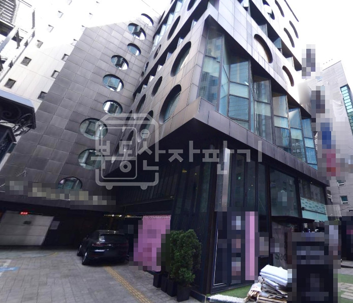 서울 강남구 역삼동 무권리, 강남역 도보 1분, 초역세권, 6층 임대 월세 매물번호 27194 사진 1