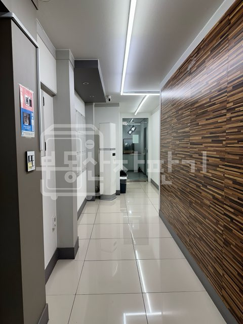 서울 서초구 잠원동 무권리, 대로변, 신사역 도보3분, 2층 임대 월세 매물번호 27248 사진 10