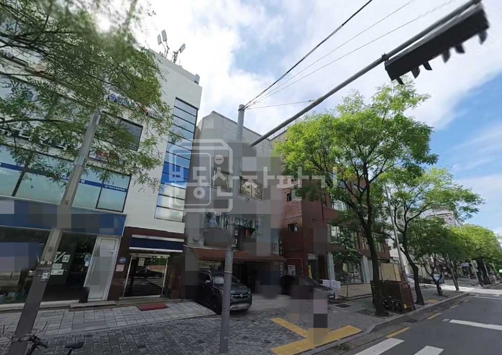 서울 강남구 신사동 무권리, 대로변, 압구정역 도보9분, 3층 임대 월세 매물번호 27297 사진 1