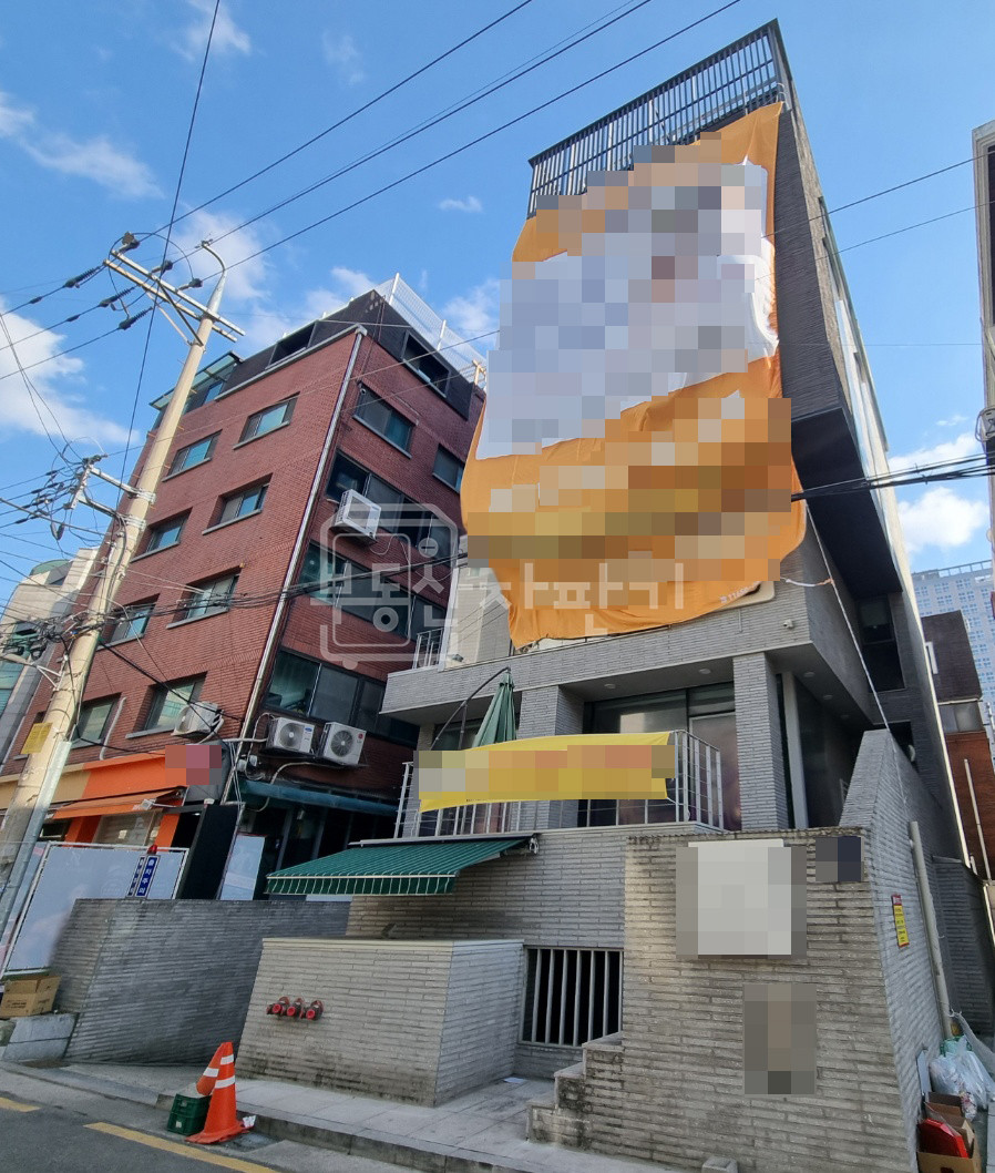 서울 강남구 논현동 언주역 3분, 지상5층~지하2층 신축급 건물 통임대 월세 매물번호 22586 사진 1