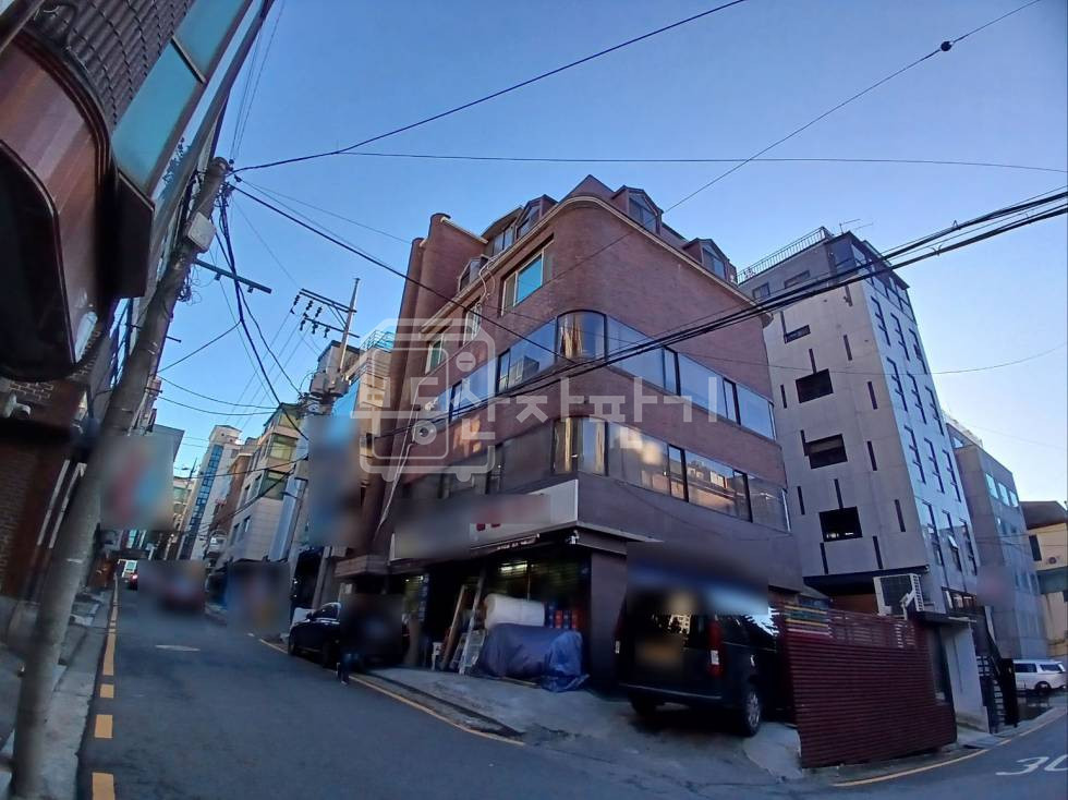 서울 강남구 논현동 무권리, 학동역3분, 초역세권, 3층 임대 월세 매물번호 27213 사진 1