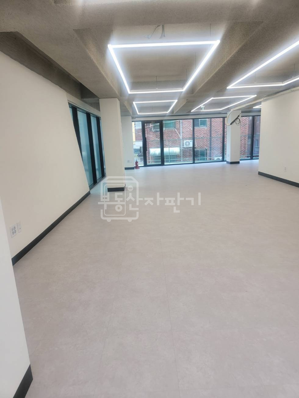 서울 강남구 청담동 무권리, 청담동 주민센터, 2층~4층 임대 월세 매물번호 27505 사진 6