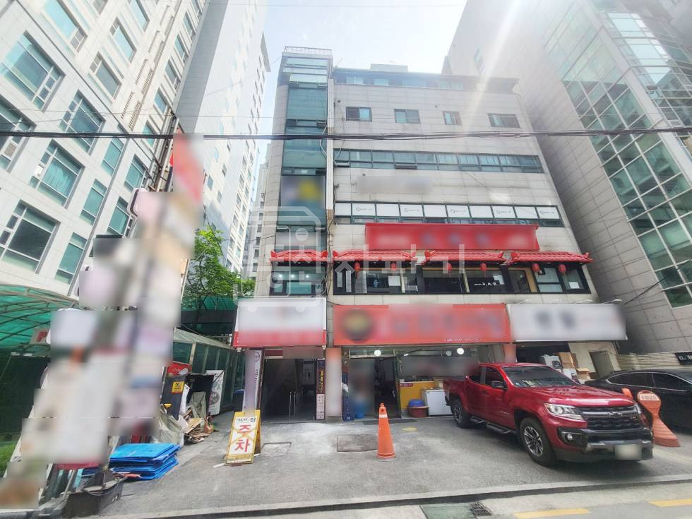 서울 강남구 역삼동 무권리, 더블역세권, 역삼역 도보2분, 지하1층 일부 임대 월세 매물번호 27609 사진 1