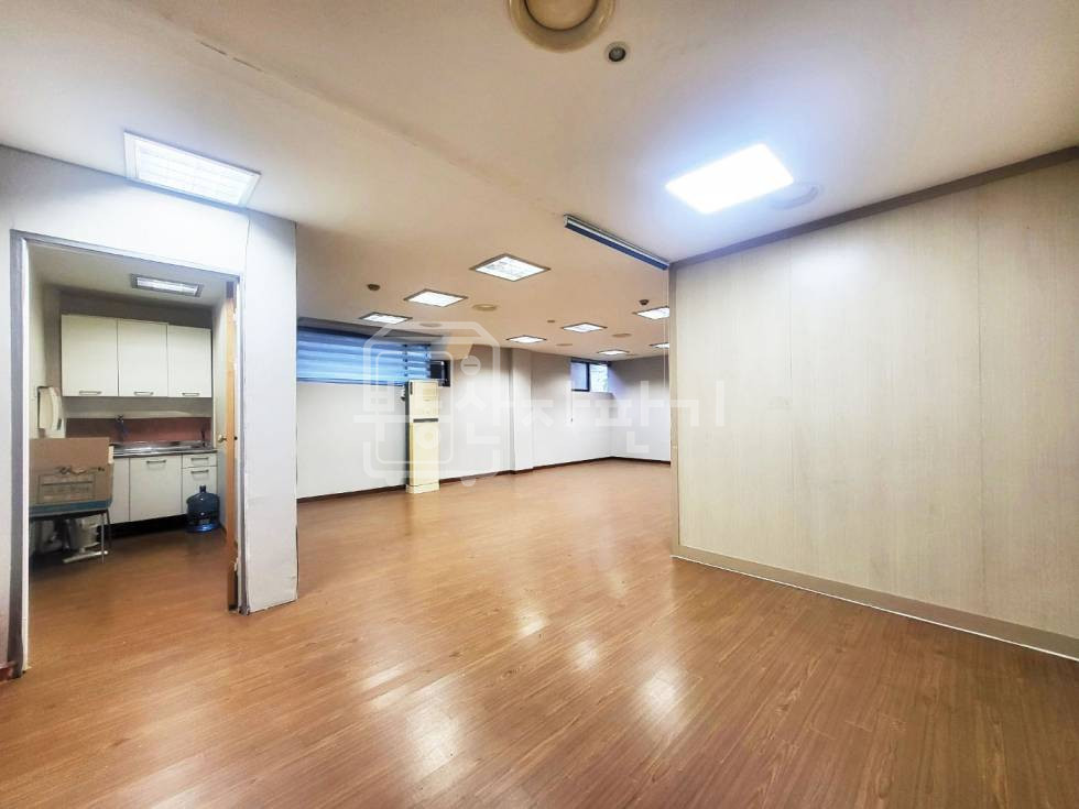 서울 강남구 역삼동 무권리, 언주역3분,초역세권, 대로변, 2층 임대 월세 매물번호 26356 사진 3