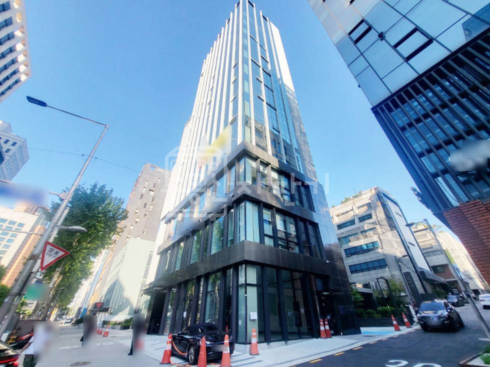 서울 강남구 역삼동 무권리, 언주역 3분, 초역세권, 대로변 1층 임대 월세 매물번호 27702 사진 1