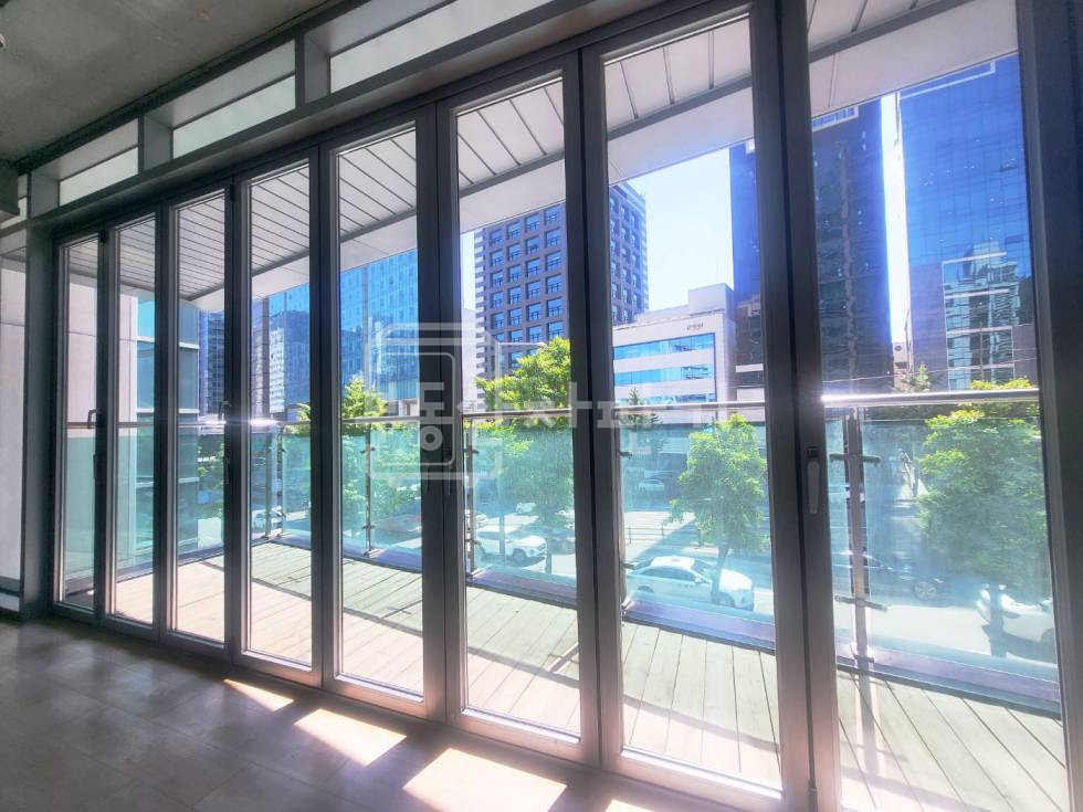 서울 강남구 역삼동 무권리, 선정릉역 10분, 역세권, 2층 전체임대 월세 매물번호 27741 사진 4
