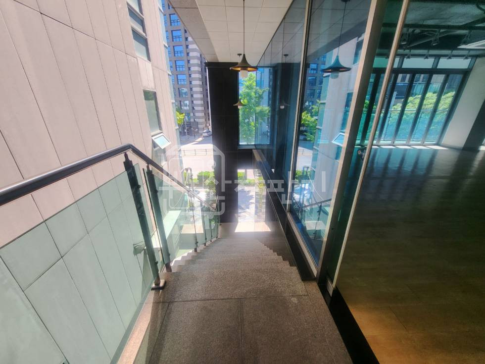 서울 강남구 역삼동 무권리, 선정릉역 10분, 역세권, 2층 전체임대 월세 매물번호 27741 사진 5