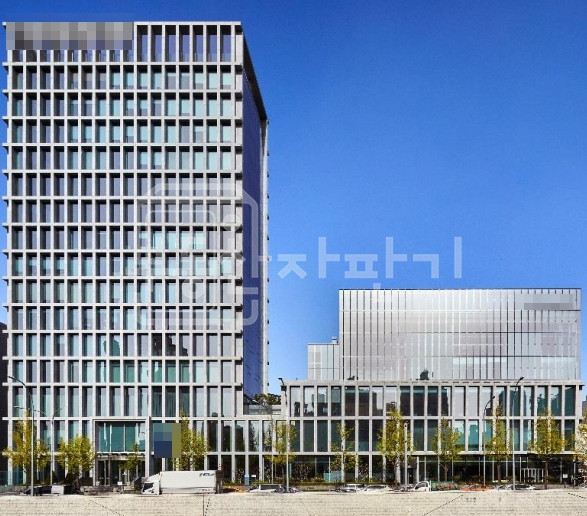 서울 강남구 신사동 무권리 신사역 도보 4분 역세권 대로변 1층 상가 임대 월세 매물번호 26911 사진 1