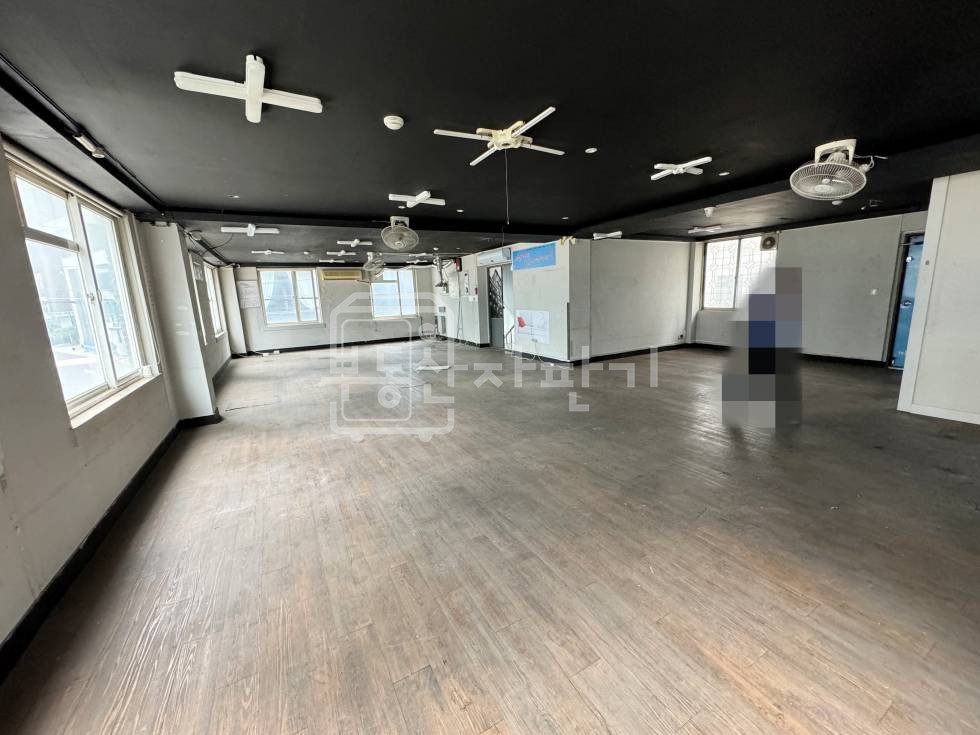 서울 강남구 역삼동 무권리, 이면도로, 선릉역 도보7분, 2층 상가 임대 월세 매물번호 27900 사진 1
