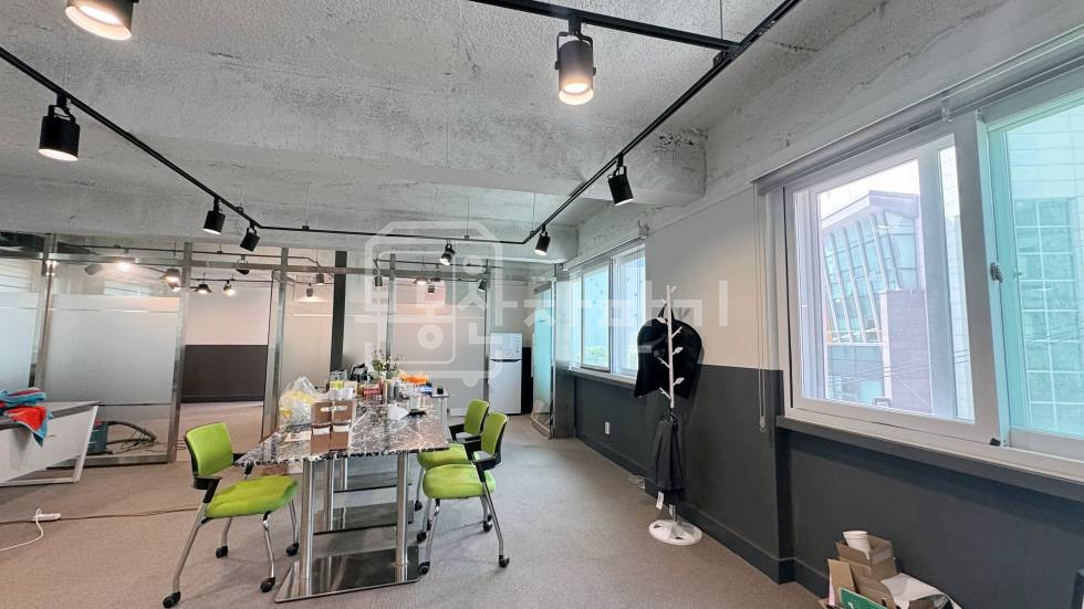 서울 강남구 청담동 압구정로데오역 도보5분, 역세권, 4층 임대 월세 매물번호 27966 사진 1