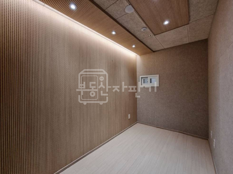 경기 고양일산동구 장항동 일산 랜탈스튜디오, 룸24, 정발산역 도보5분, 4층 상가 임대 월세 매물번호 28042 사진 2