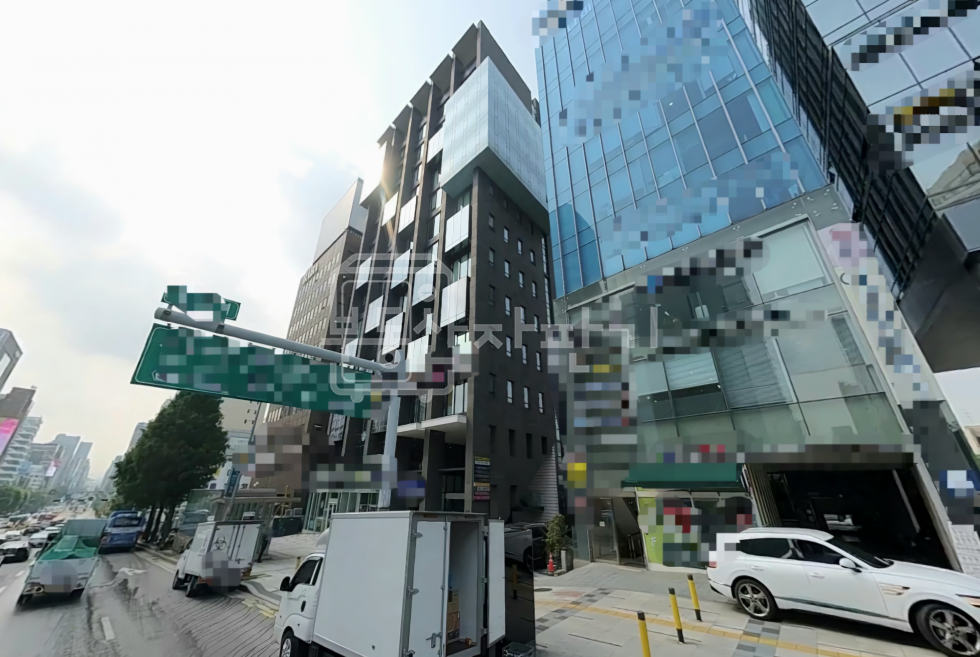 서울 서초구 잠원동 무권리, 논현역 도보1분, 초역세권, 1층 임대 월세 매물번호 28040 사진 1