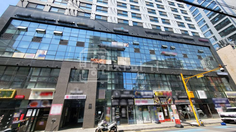 서울 송파구 잠실동 183-4 쌍용더플래티넘잠실동 무권리, 잠실새내역 4분, 역세권, 3층 임대 월세 매물번호 27798 사진 1