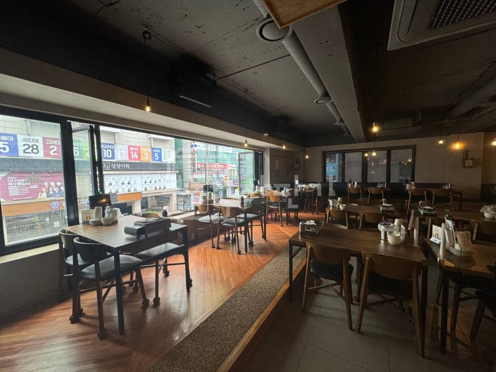 서울 강남구 대치동 선릉역 2분, 초역세권, 2층 임대 월세 매물번호 27422 사진 1